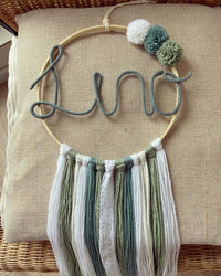Traumfänger Lang - Grün / Weiß - Loveda - Handmade with Love