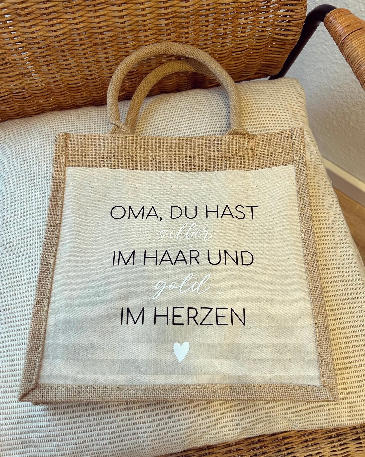 Jutetasche - Oma Gold im Herzen - Loveda - Handmade with Love