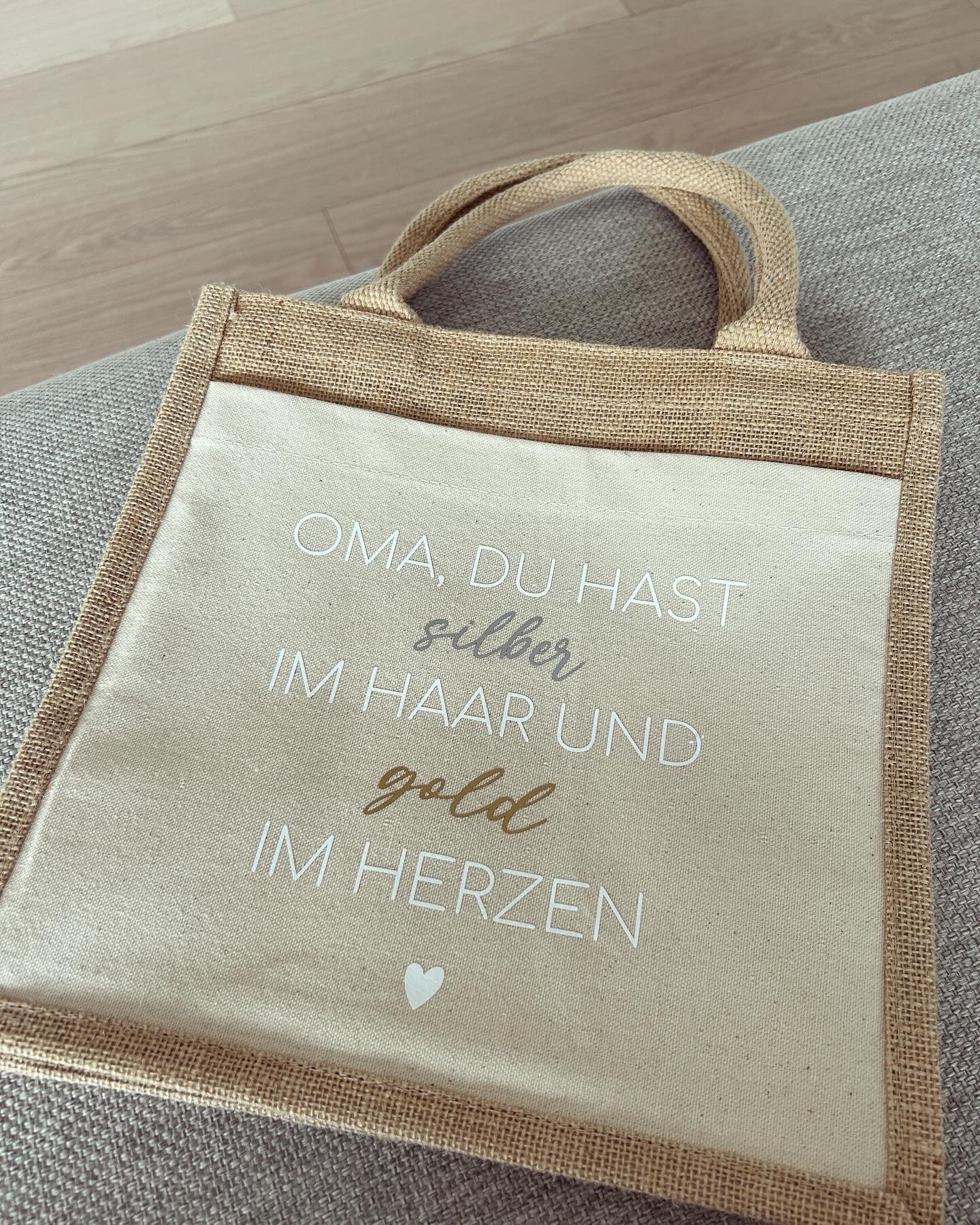 Jutetasche - Oma Gold im Herzen - Loveda - Handmade with Love