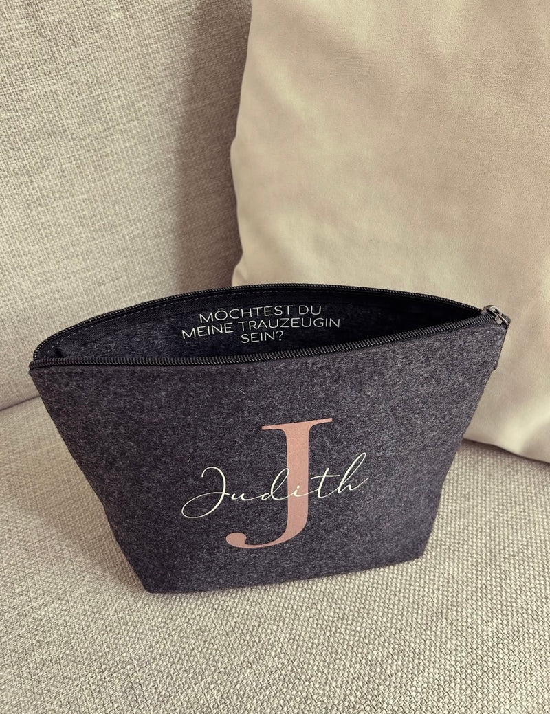 Kulturtasche „Luna“ – Trauzeugin aus Filz