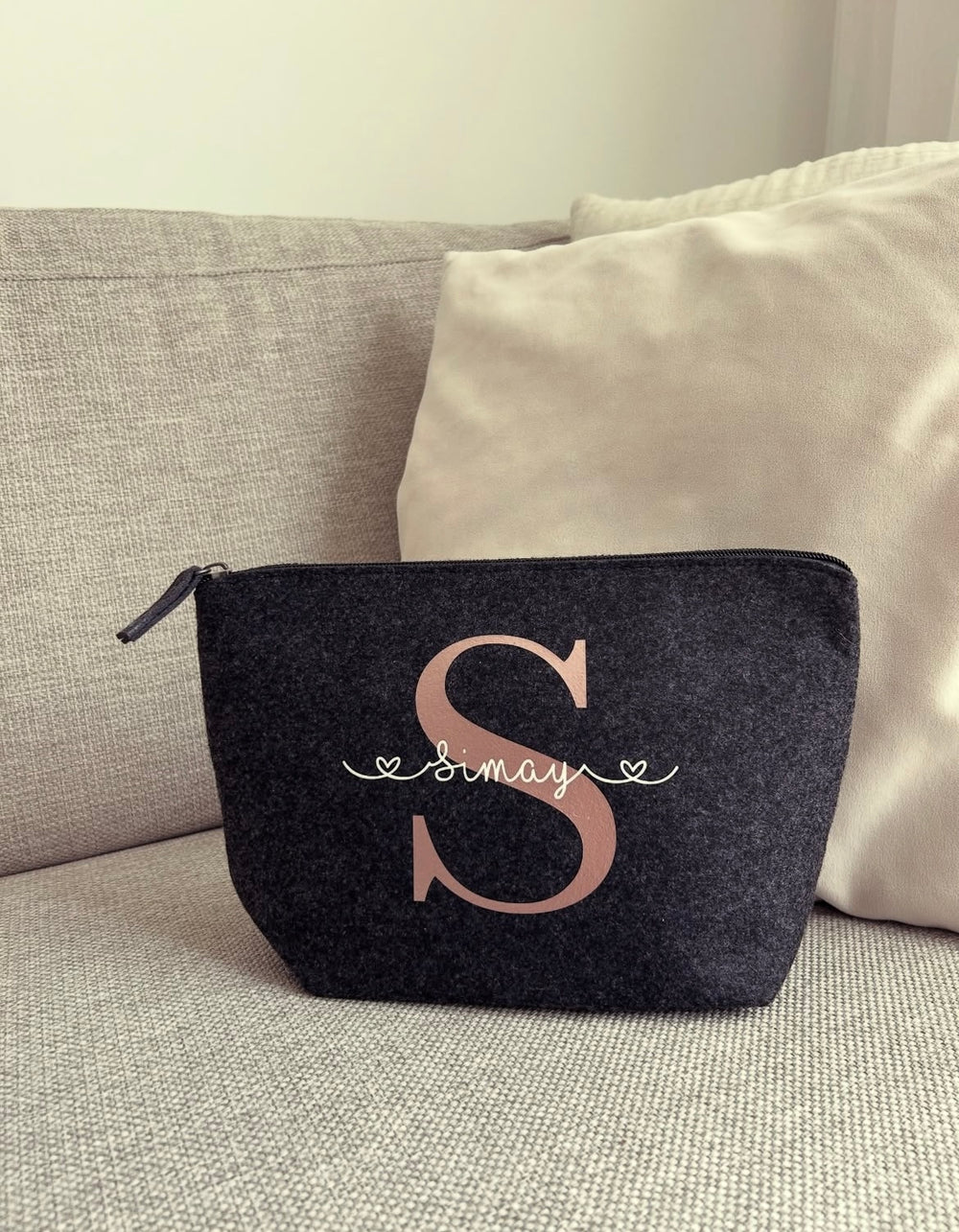 Kulturtasche „Marlene“ – Filz mit Initiale & Name
