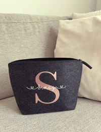 Kulturtasche „Marlene“ – Filz mit Initiale & Name