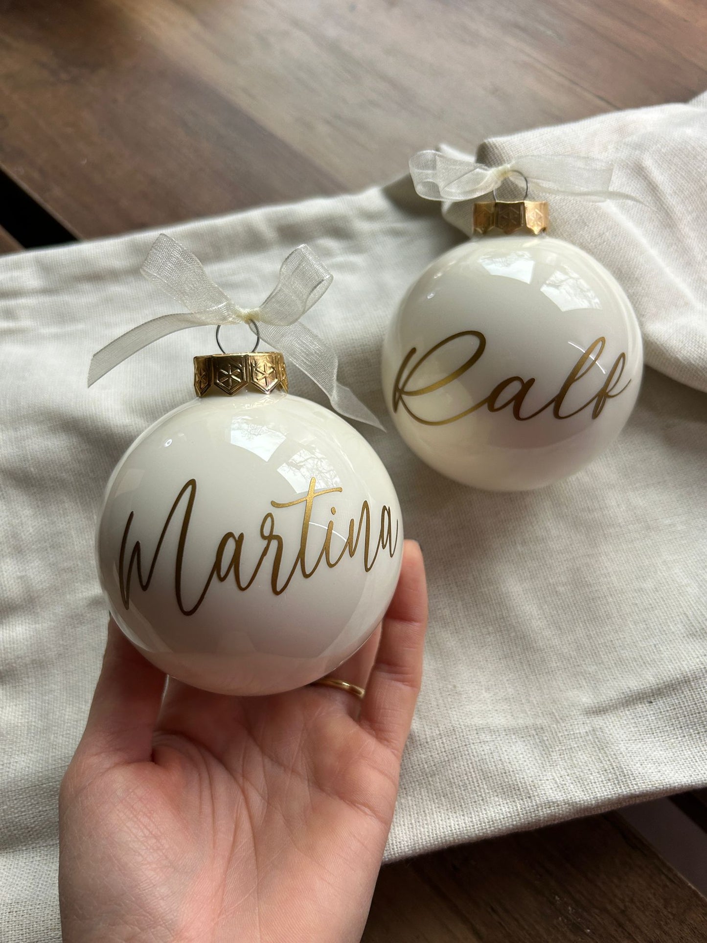 Weihnachtskugel 8cm - Creme Gold