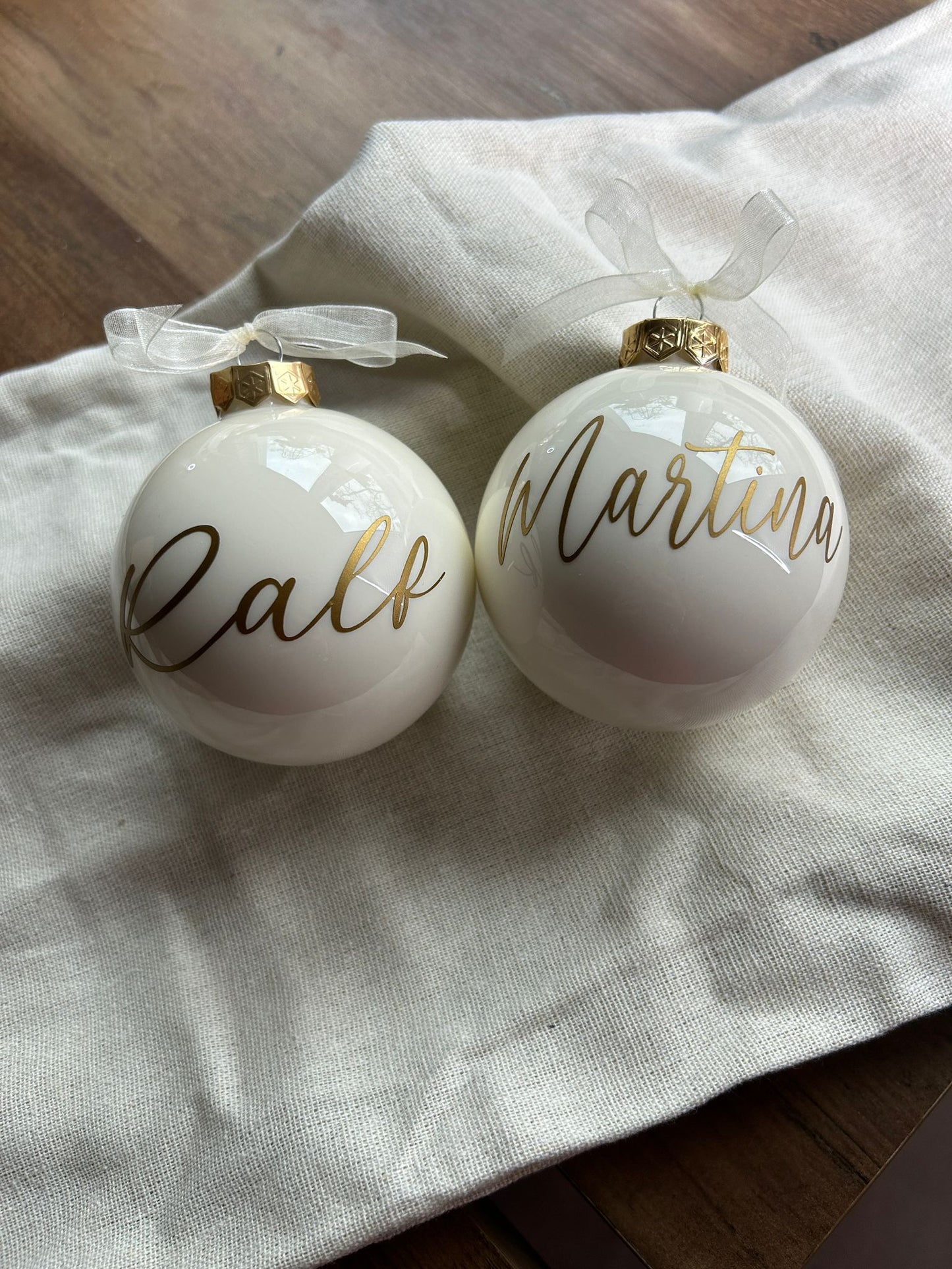 Weihnachtskugel 8cm - Creme Gold